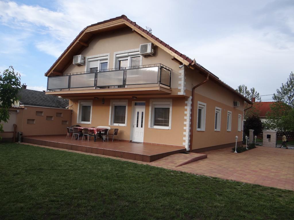 Marinica Apartman Hajdúszoboszló Exteriér fotografie