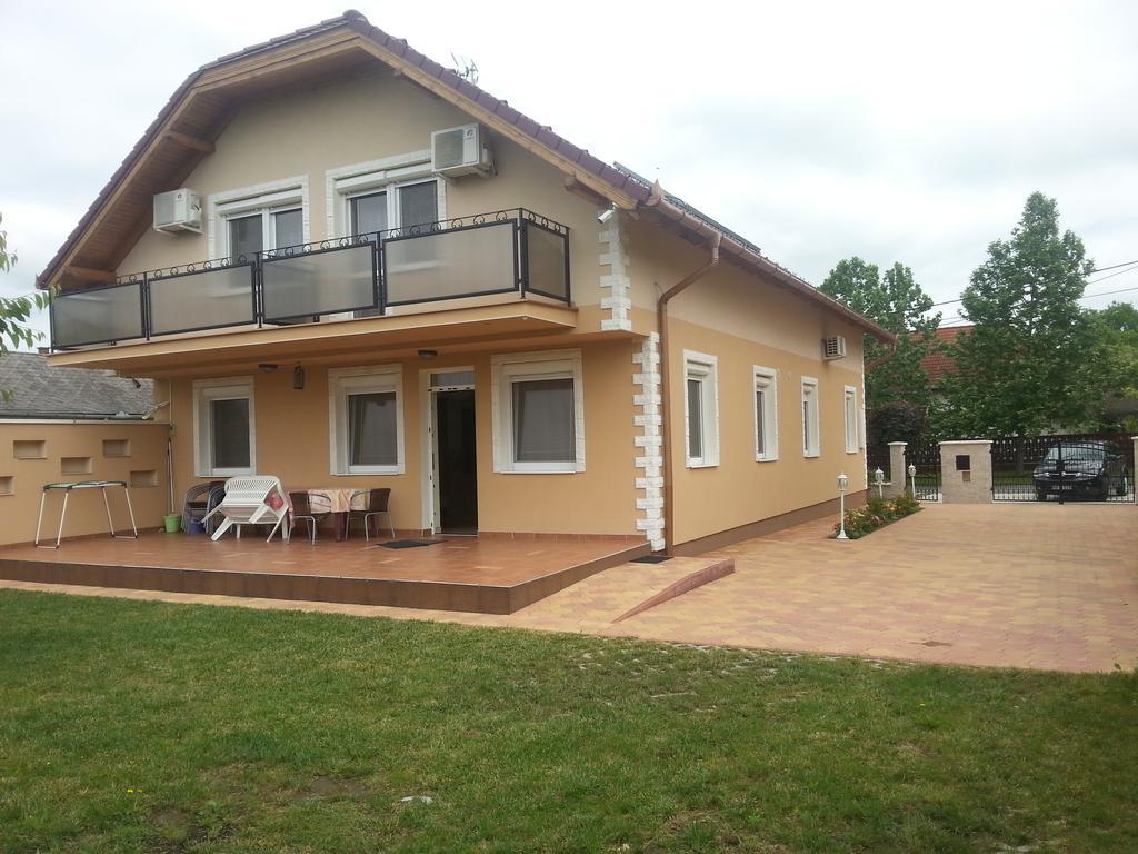 Marinica Apartman Hajdúszoboszló Exteriér fotografie